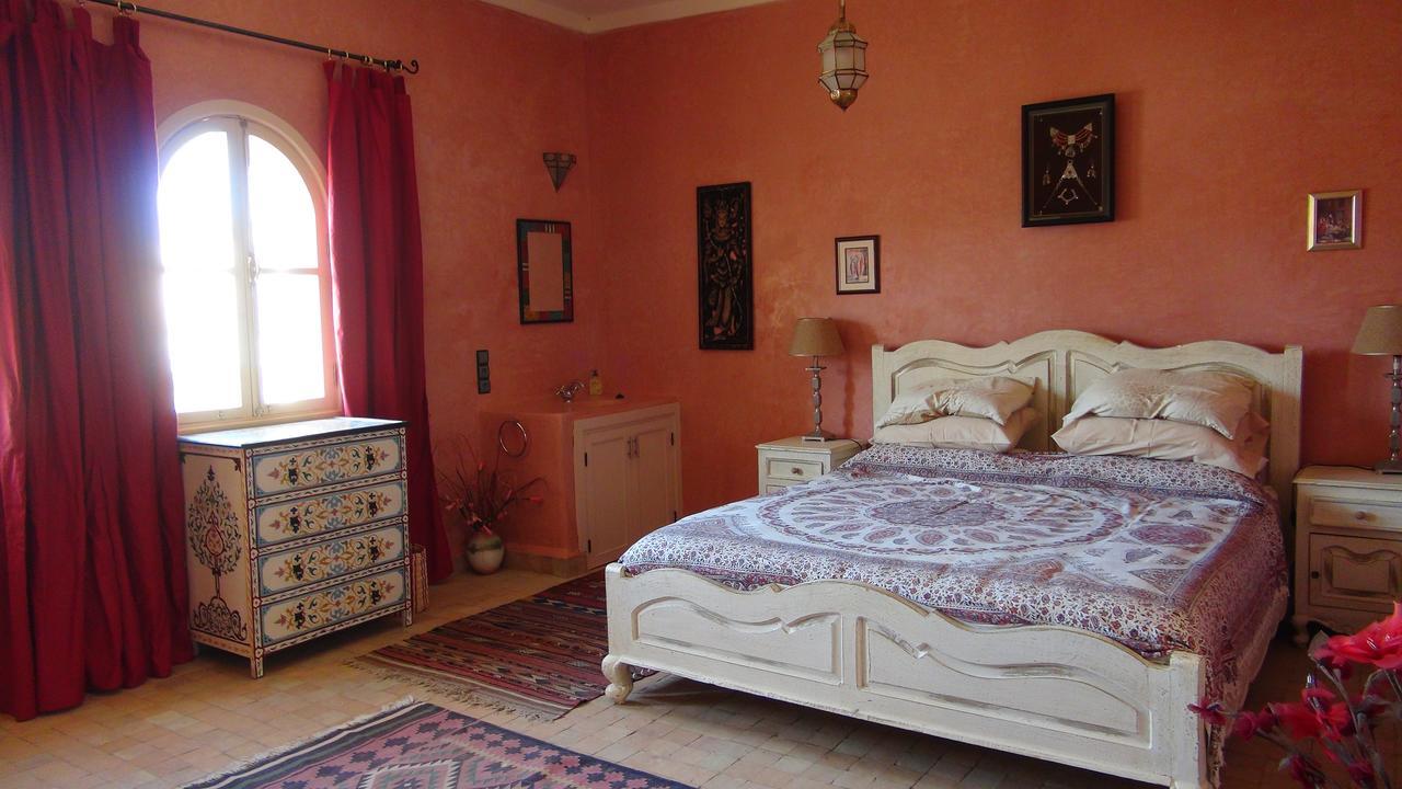 Villa Habibi Есувейра Екстериор снимка